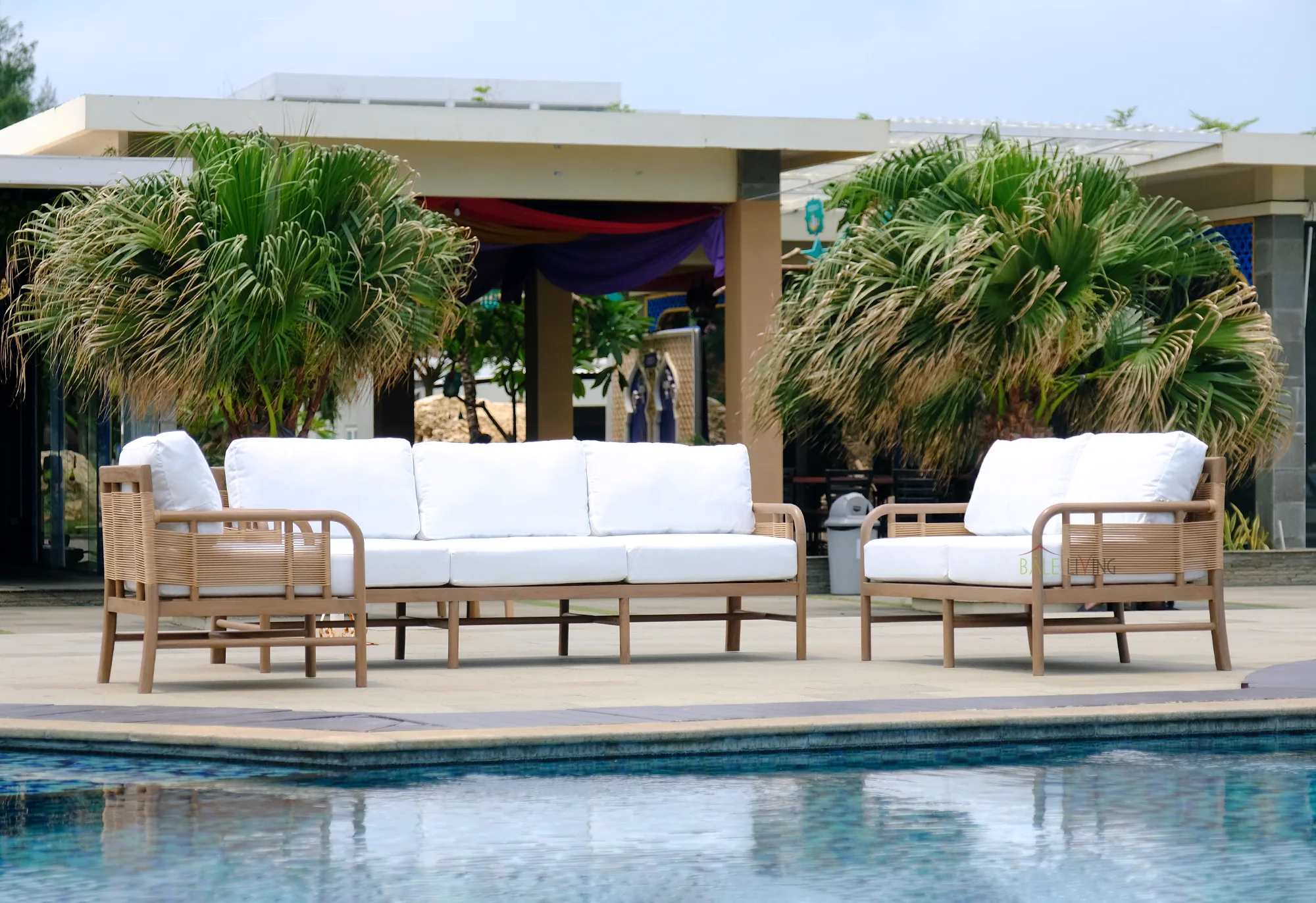 Teak outdoor dining collection