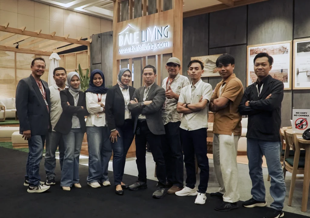 The people behind TeakGarden