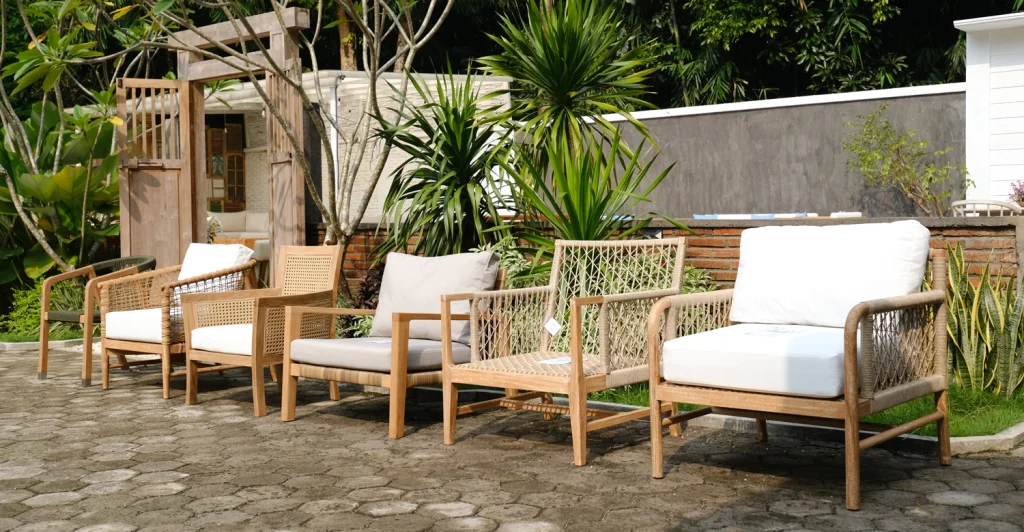 Wholesale Teak Garden Furniture from Indonesia