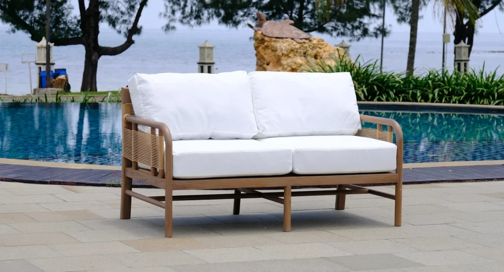 Loveseats / 2-Seater